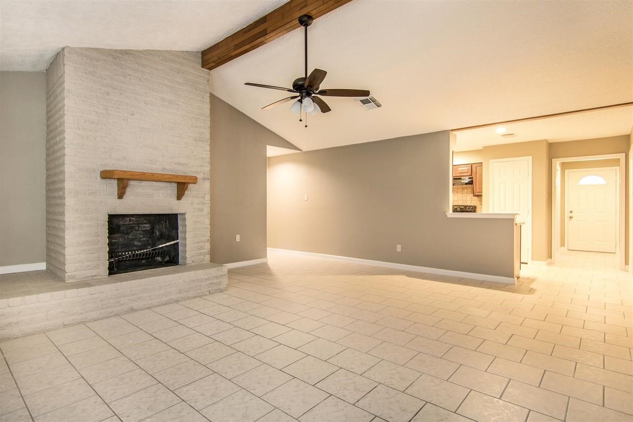 4327 Lucian Lane #4327 - Photo 5 of 20