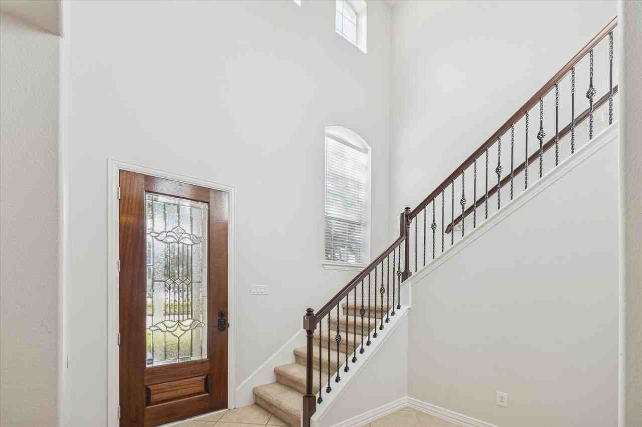 9206 Sunlight Oak Ln #9206 - Photo 7 of 30