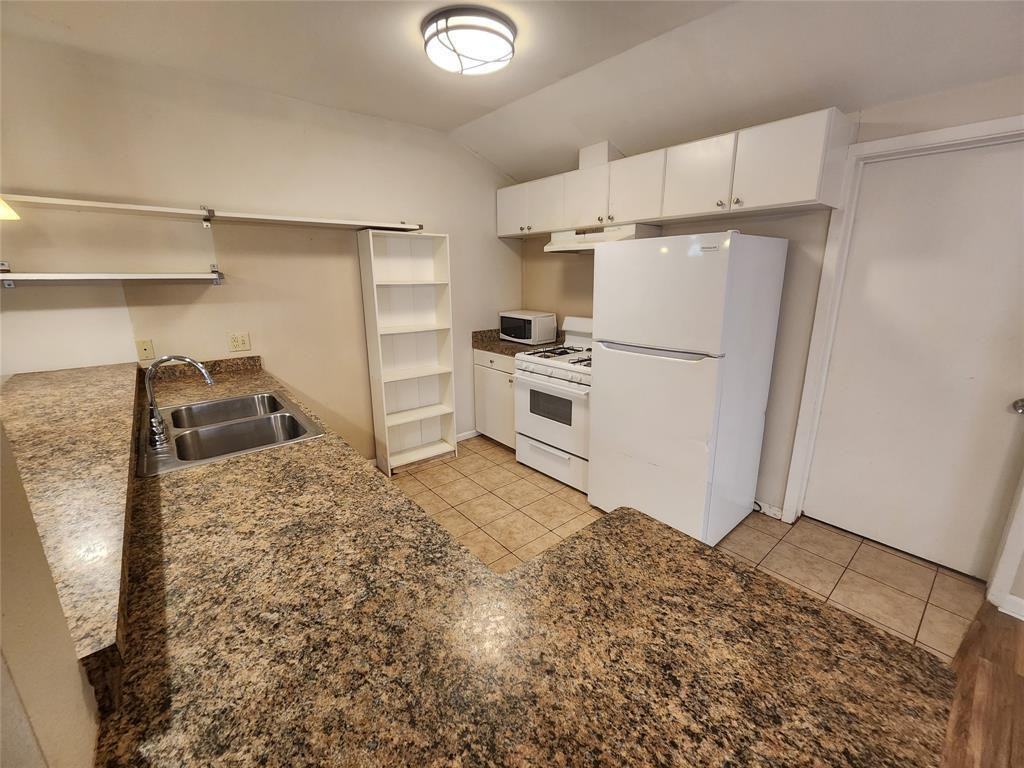 608 Genard Street #608A - Photo 7 of 16