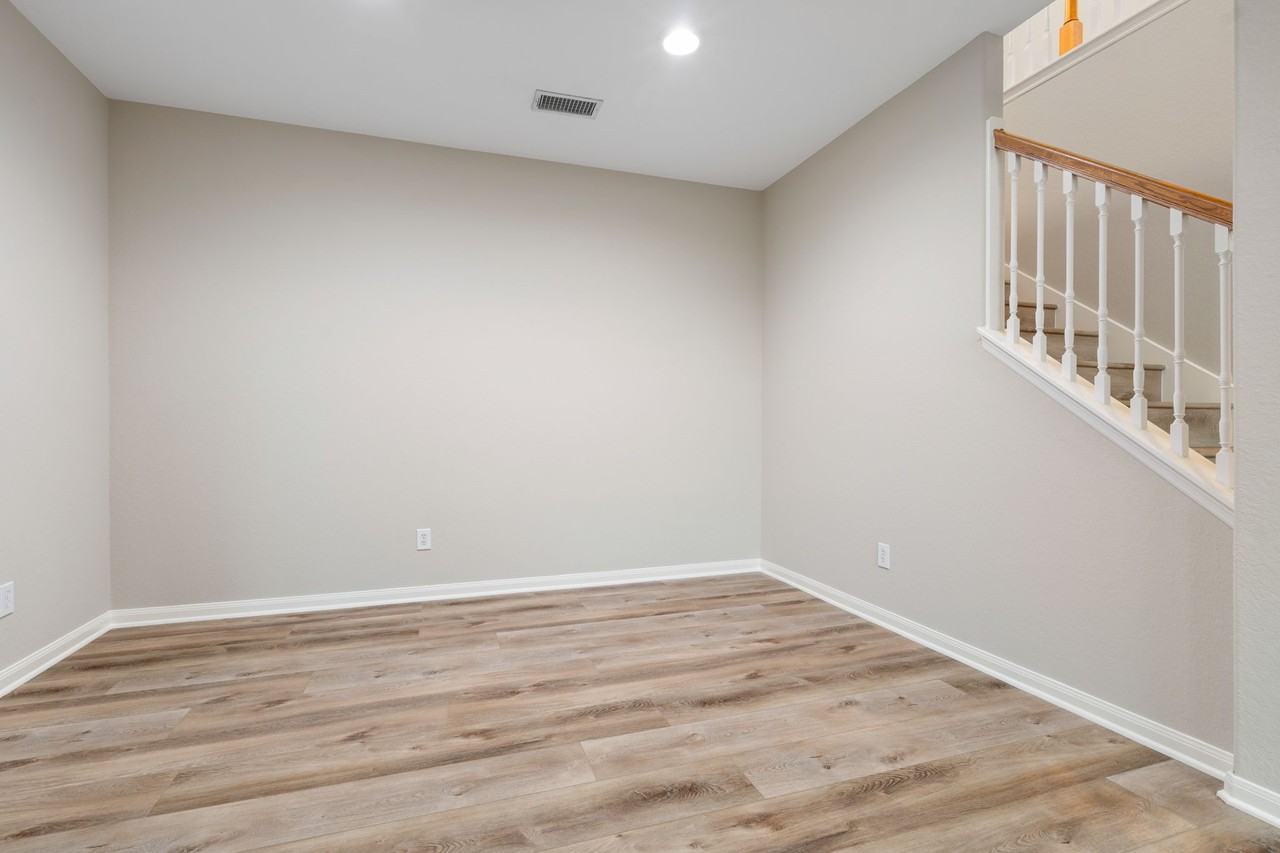 151 East Greenhill Terrace Place #151 - Photo 5 of 38