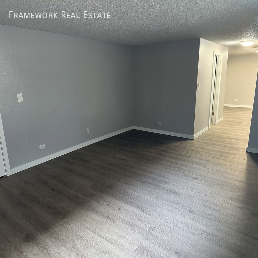 824 12th Street #104 - Photo 5 of 20