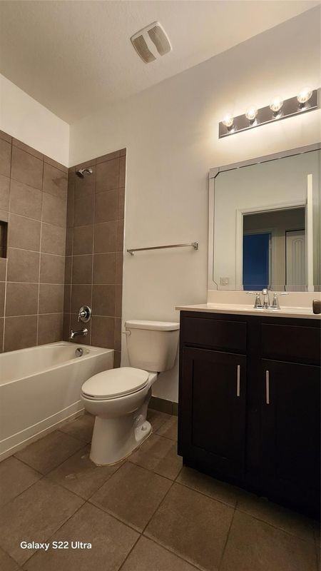 3364 NW 10th Ave - Photo 4 of 21