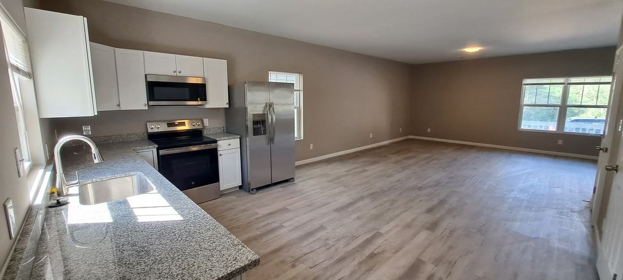 9117 Cedarpark Ln #1 - Photo 3 of 33