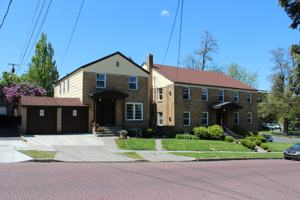 featured image of 104 S Oak St #1