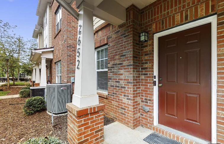 2652 Weddington Avenue #2652 - Photo 2 of 18