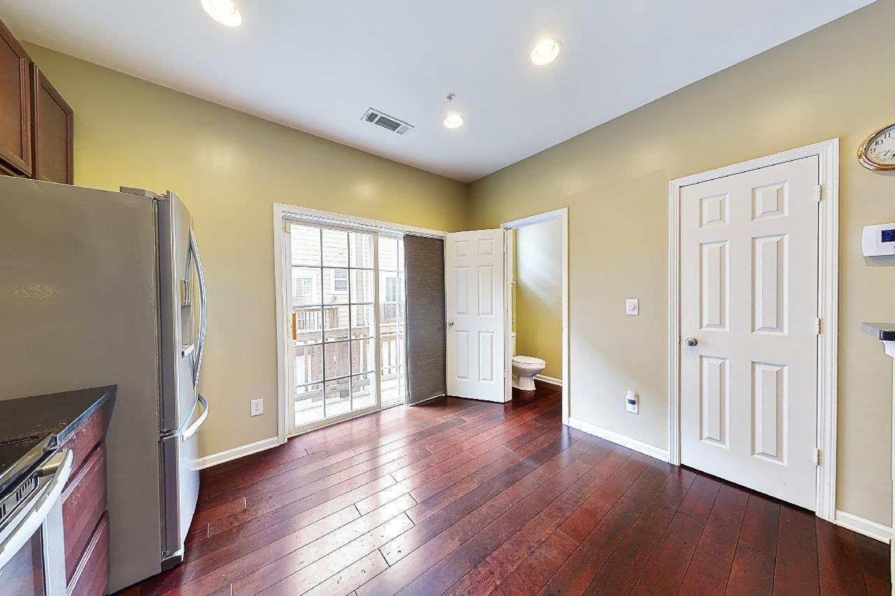 2652 Weddington Avenue #2652 - Photo 7 of 18