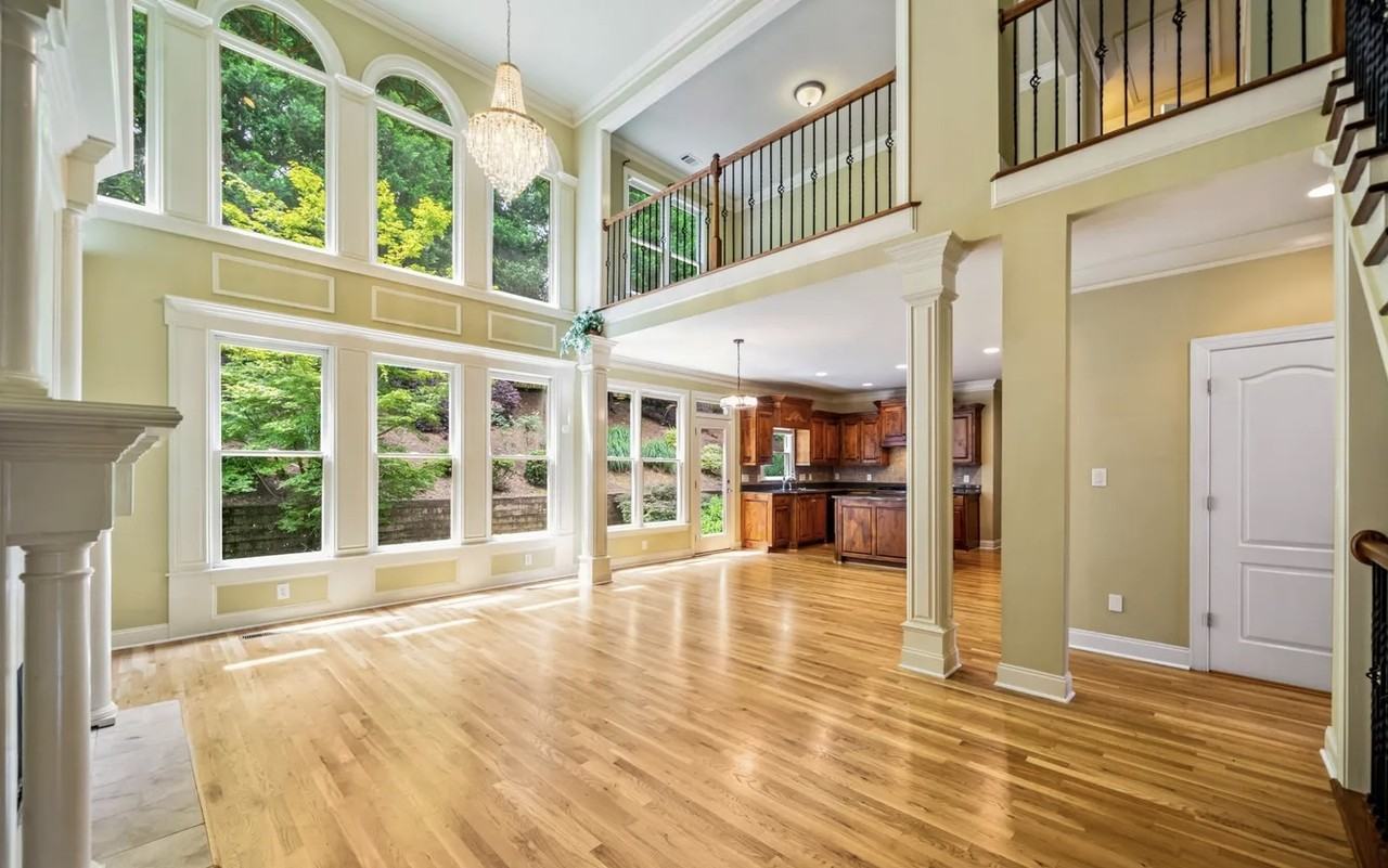 732 Glass Street Northwest #4