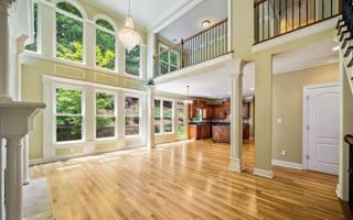 featured image of 732 Glass Street Northwest #4