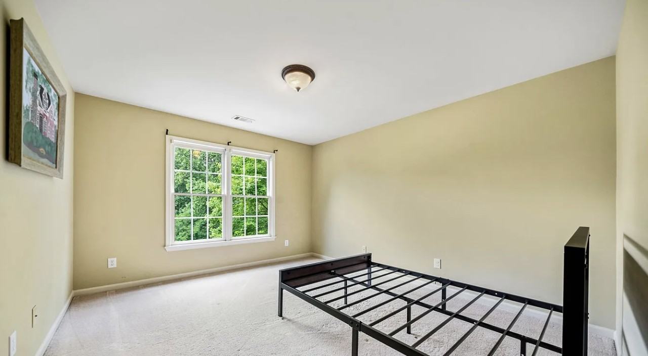 732 Glass Street Northwest #4 - Photo 2 of 24