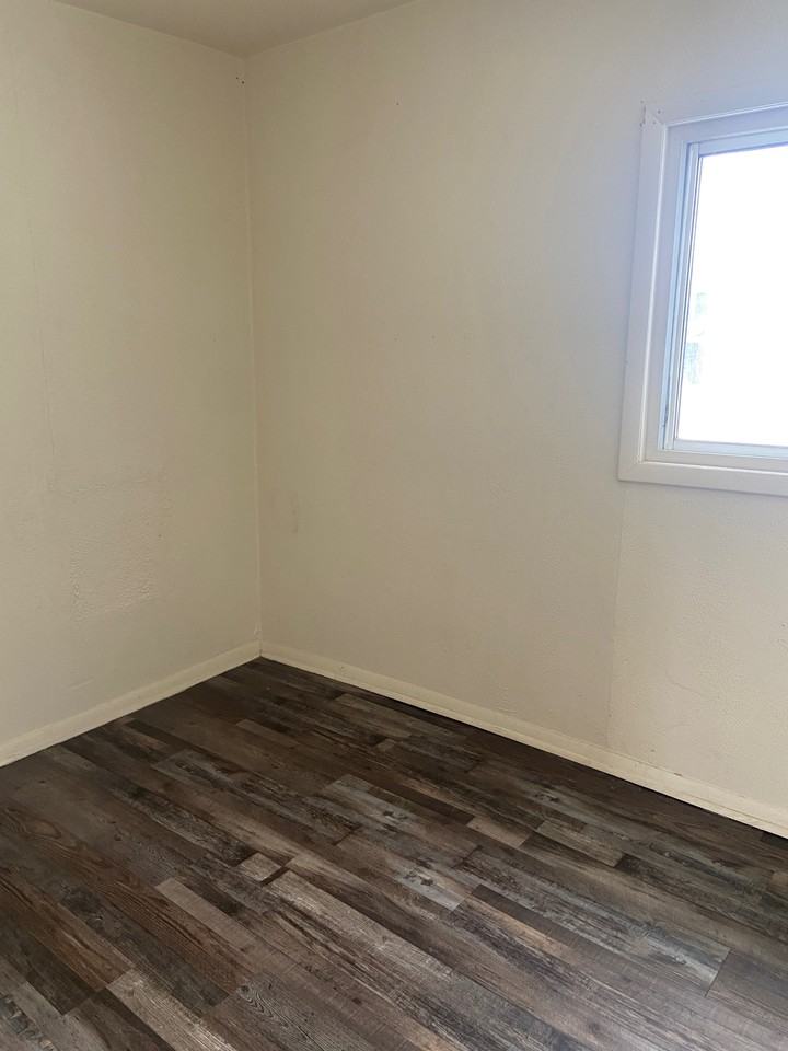 324 Union St #4 - Photo 5 of 6