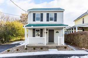 featured image of 1266 Vine Street #NA