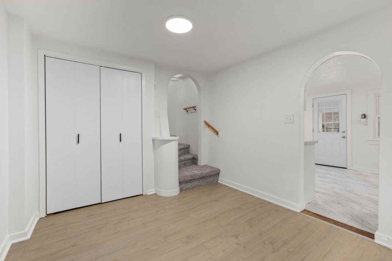 1266 Vine Street #NA - Photo 5 of 24