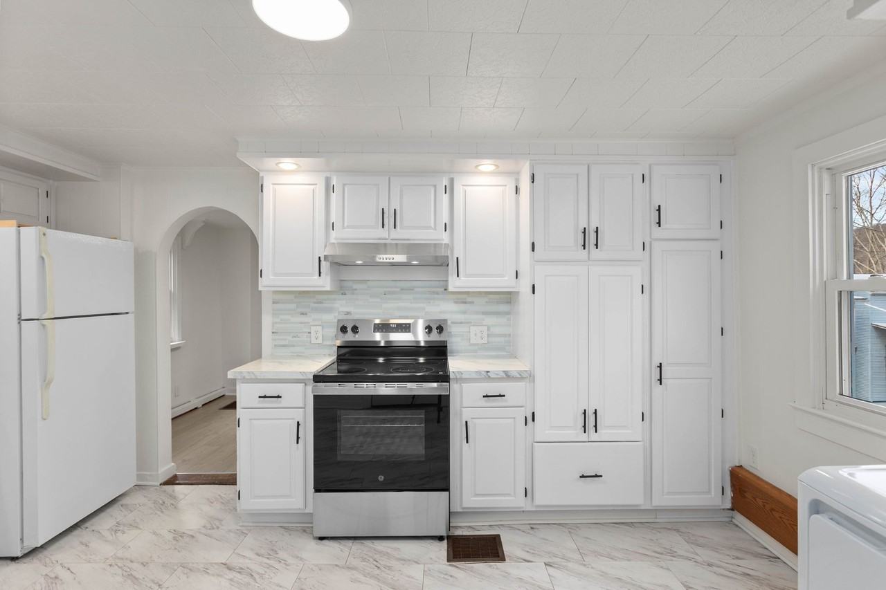 1266 Vine Street #NA - Photo 6 of 24