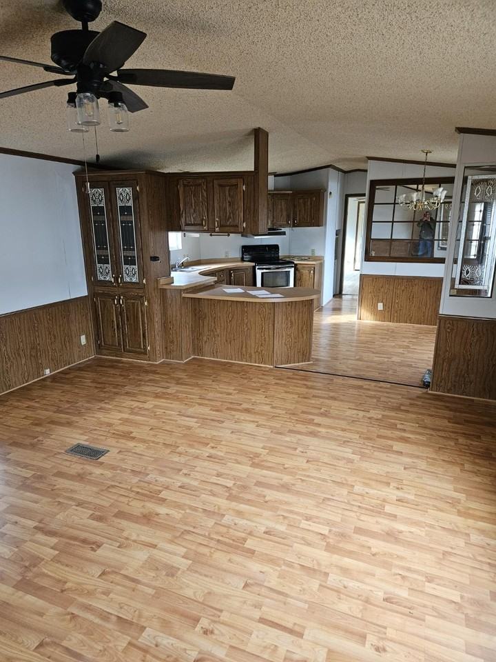 144 Matthews St #NA - Photo 4 of 16