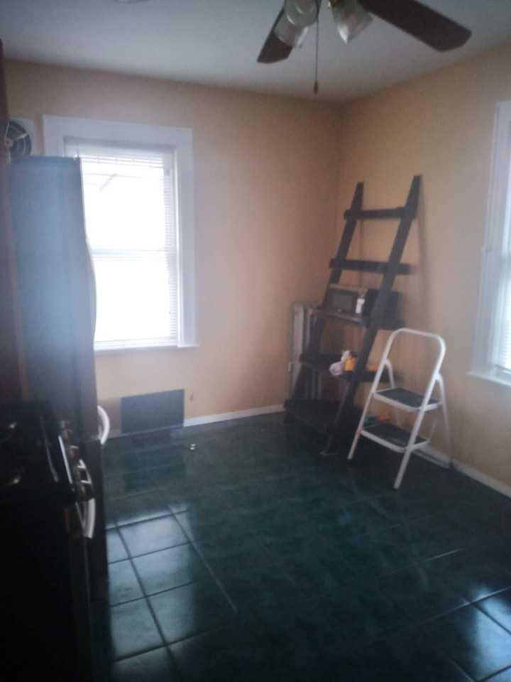 219-11 114th Road - Photo 6 of 27