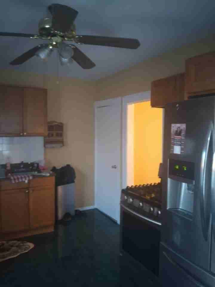 219-11 114th Road - Photo 4 of 27