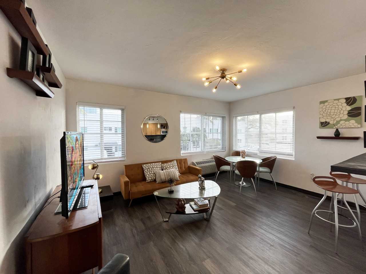 503 75th St #1 - Photo 2 of 29