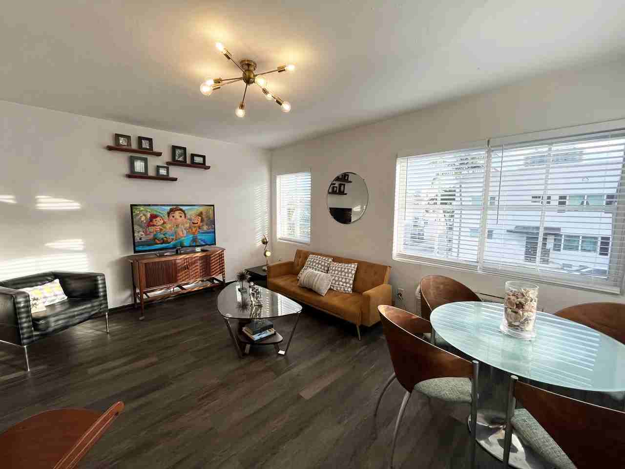 503 75th St #1 - Photo 5 of 29