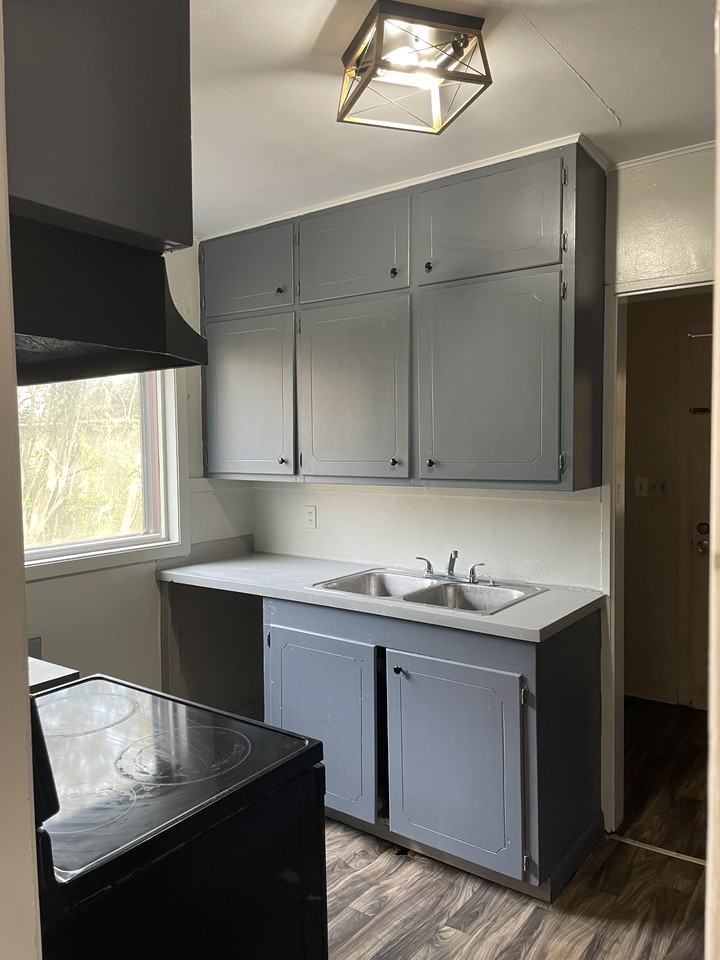 3608 35th St #NA - Photo 4 of 8