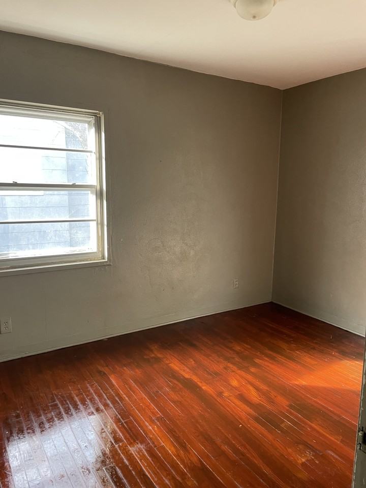 3608 35th St #NA - Photo 5 of 8