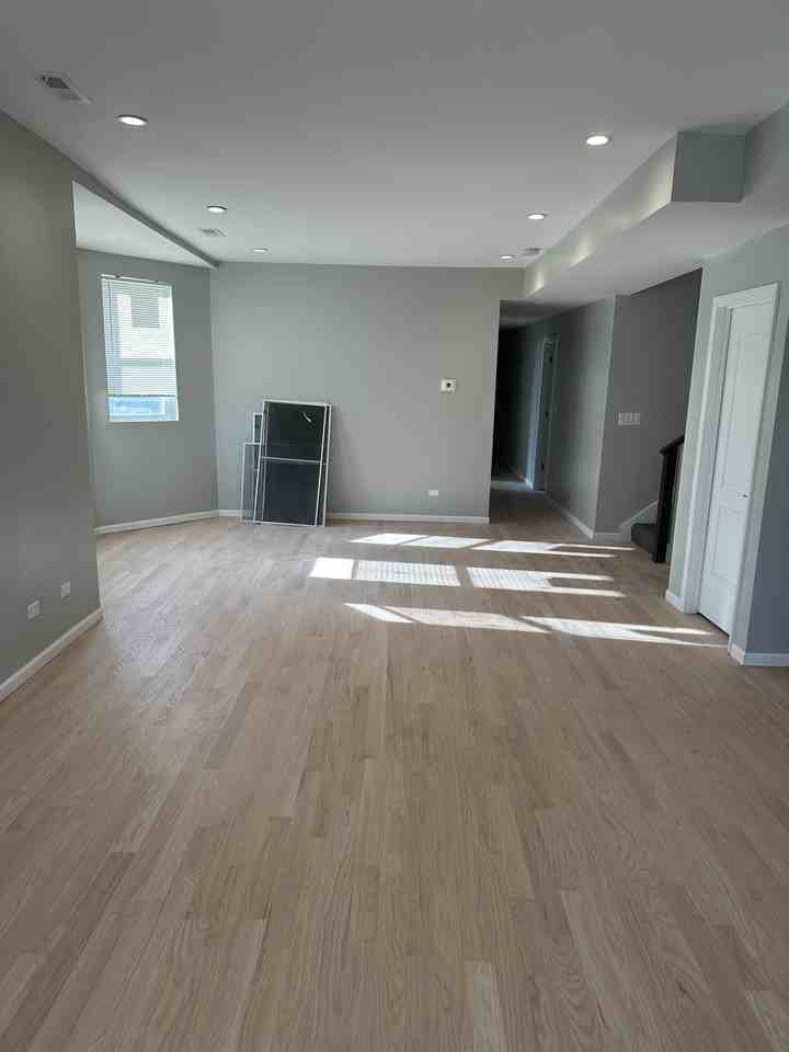 3404 N Lavergne Ave #2R - Photo 4 of 17
