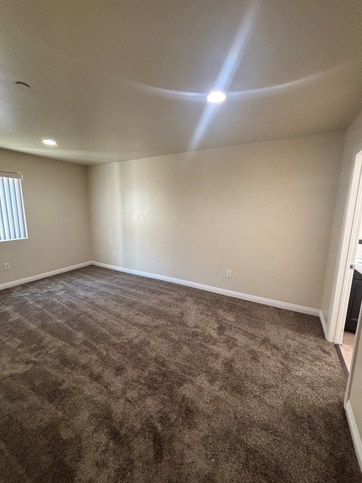 203 East 109th Street - Photo 6 of 24