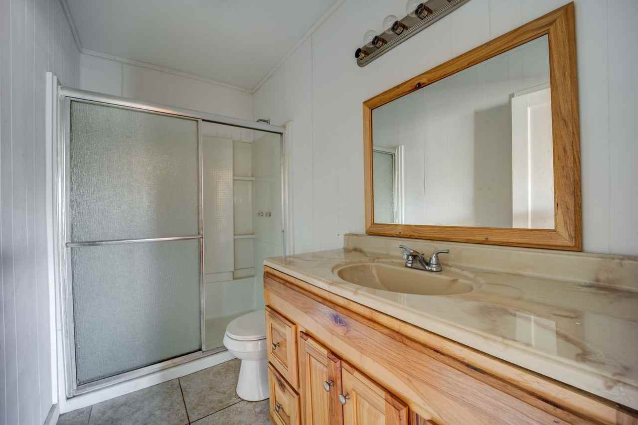 1101 N 44th St - Photo 3 of 20