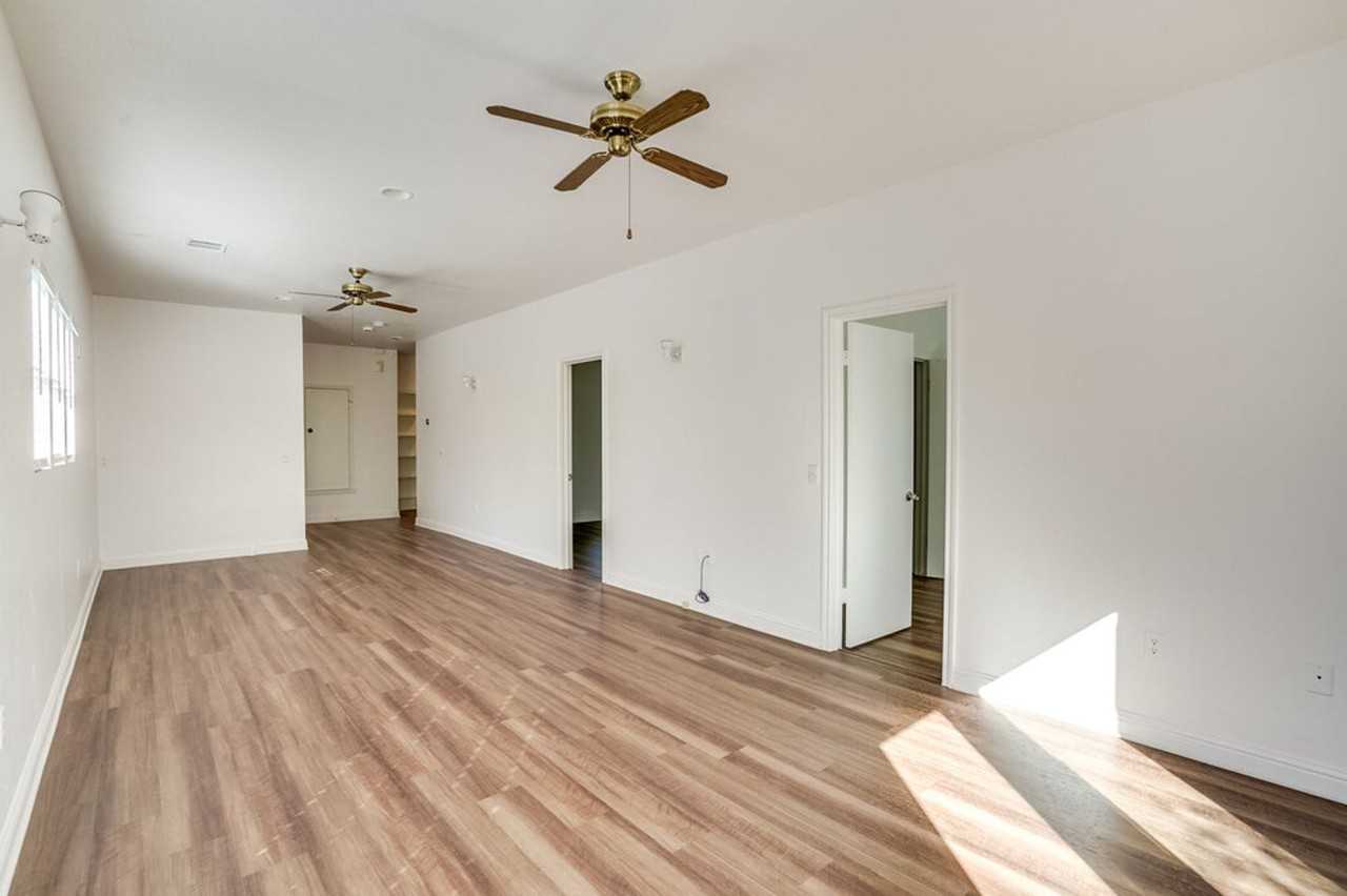 809 Theresa Avenue - Photo 4 of 24