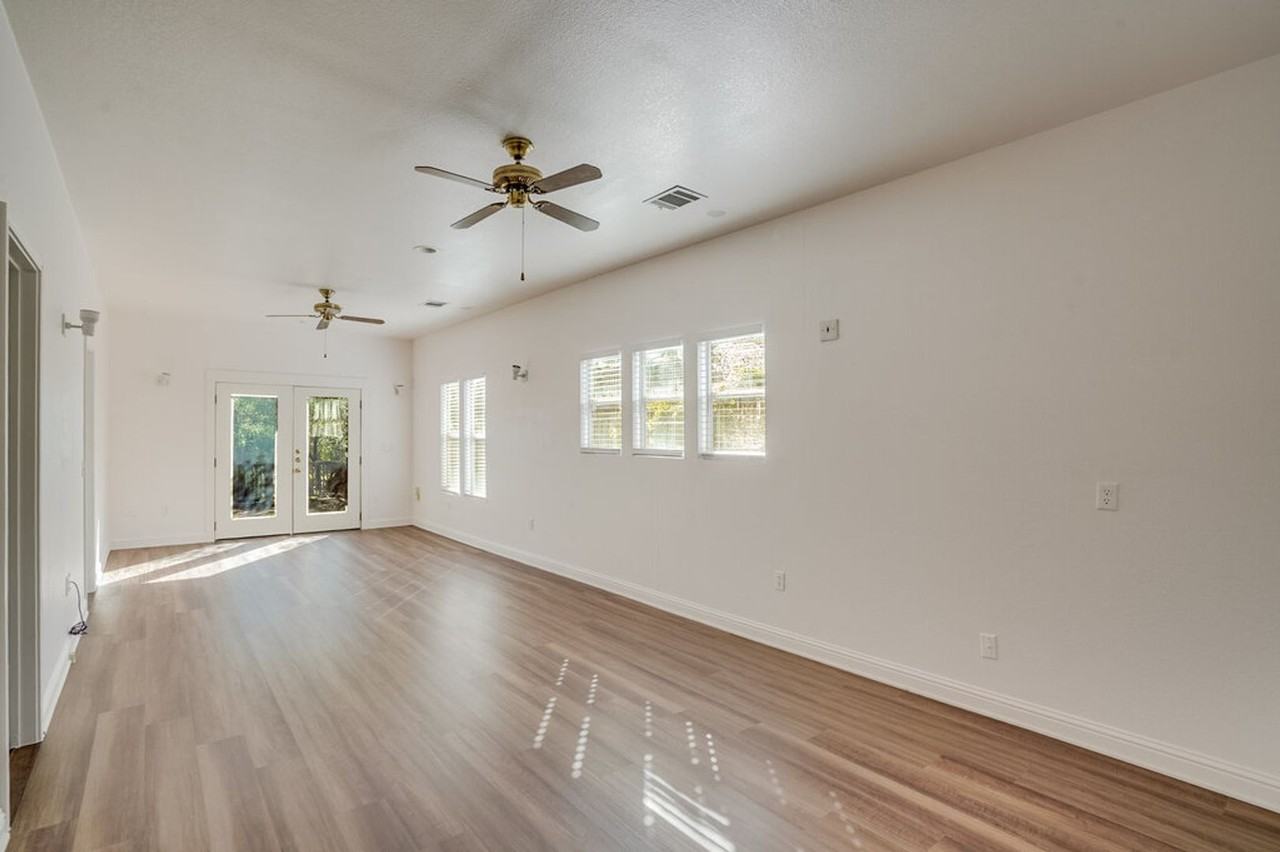 809 Theresa Avenue - Photo 7 of 24