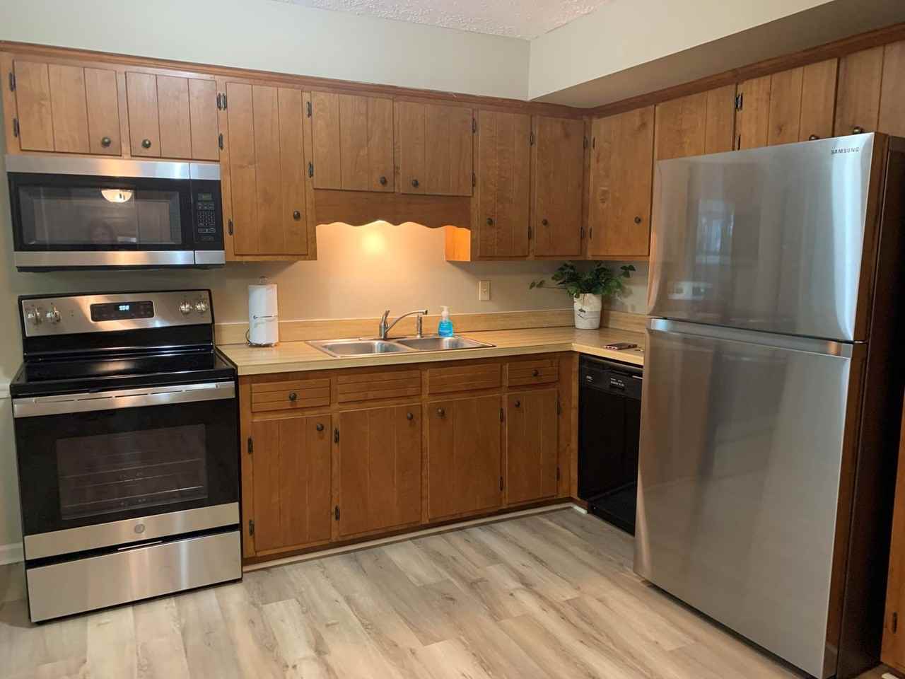 88 Cape Charles Square - Photo 2 of 7