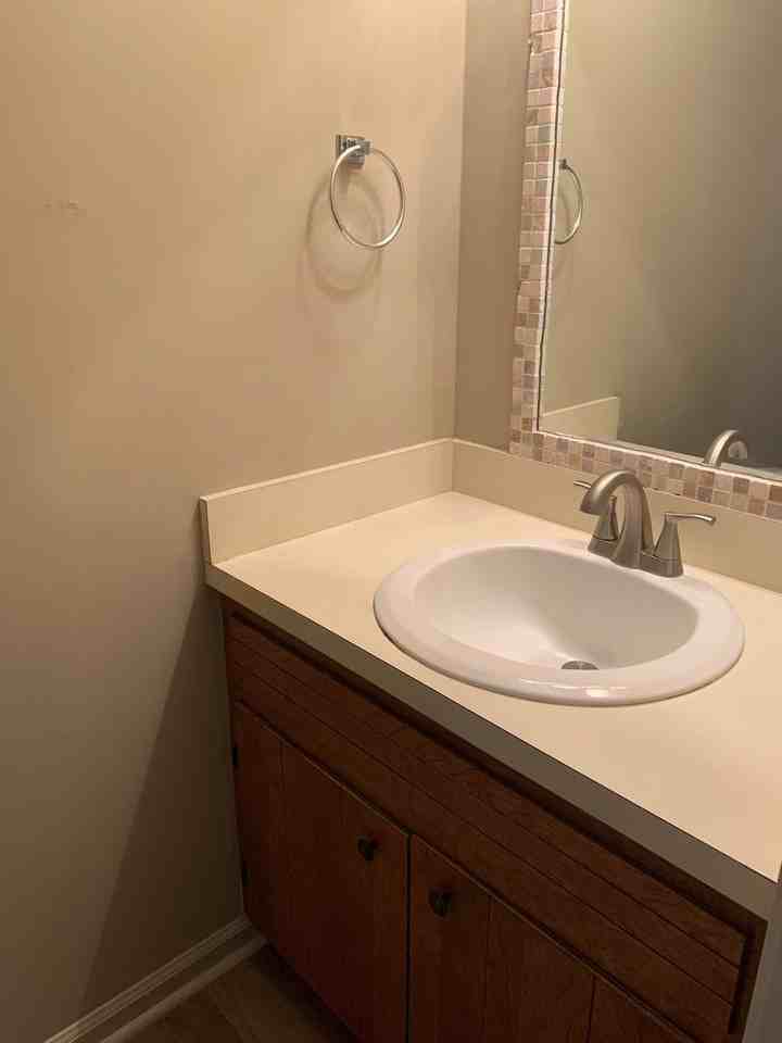 88 Cape Charles Square - Photo 3 of 7