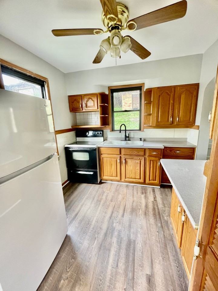 1617 Oak Avenue - Photo 7 of 29