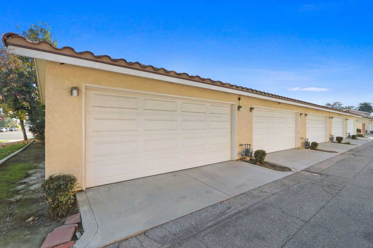 8303 Rosemead Blvd - Photo 2 of 15