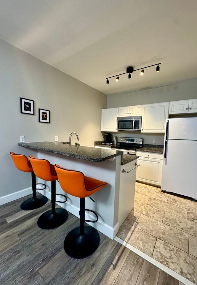 1700 Clinch Ave #104 - Photo 2 of 11