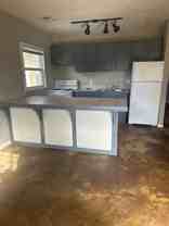 308 W 6th St - Photo 1 of 1