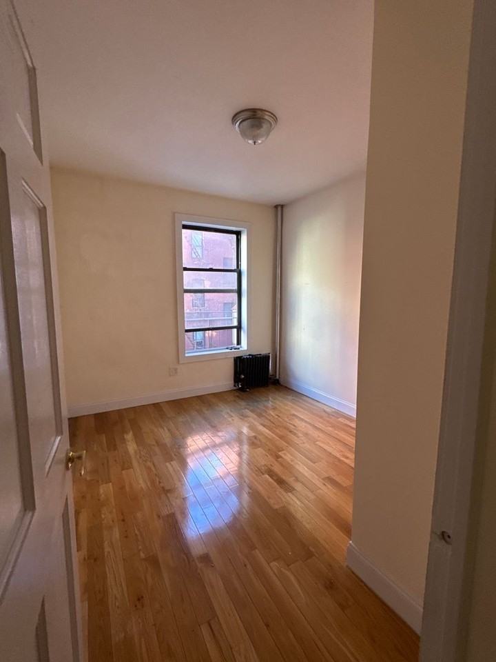 1 Arden Realty LLC - Photo 3 of 18