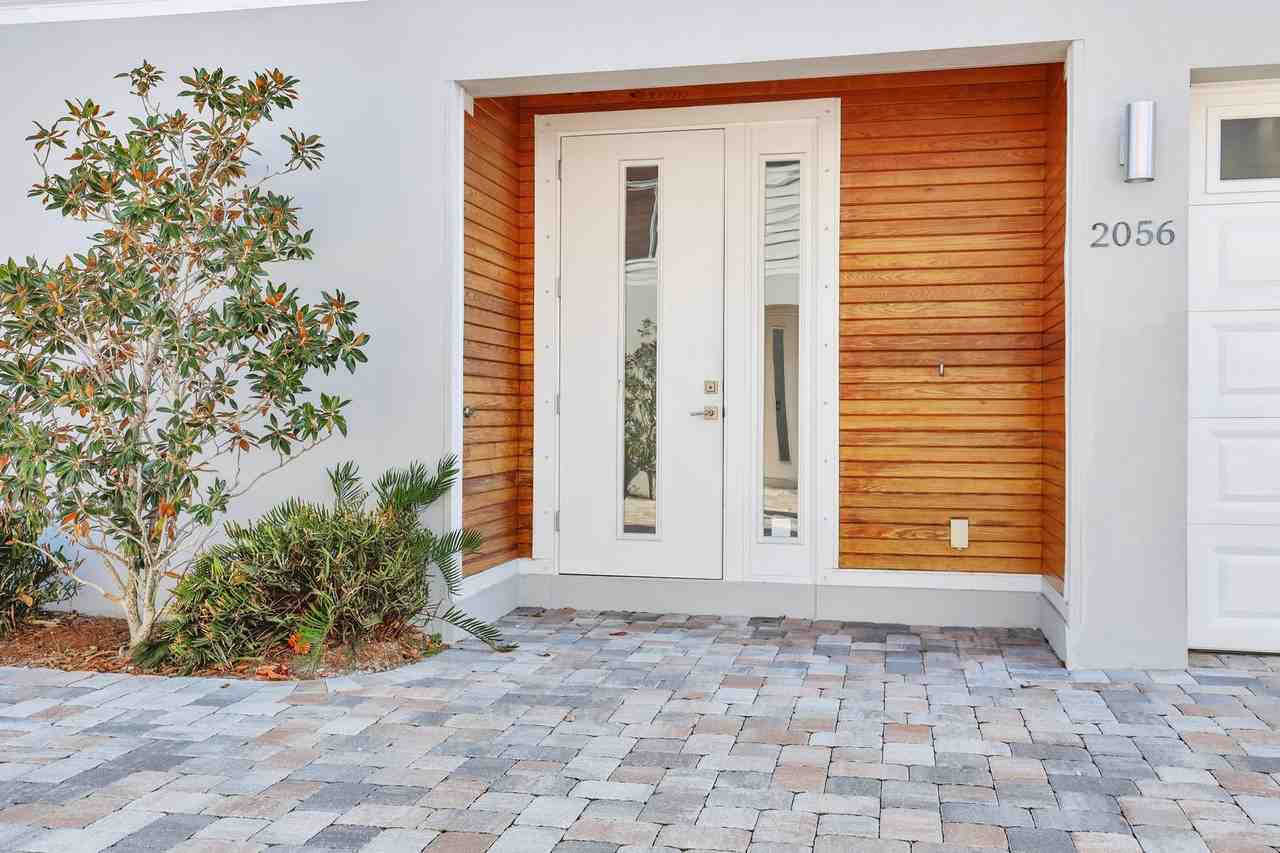 2056 Roselawn Street - Photo 2 of 23