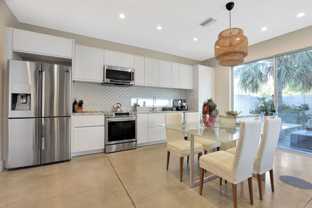 2056 Roselawn St - Photo 1 of 1