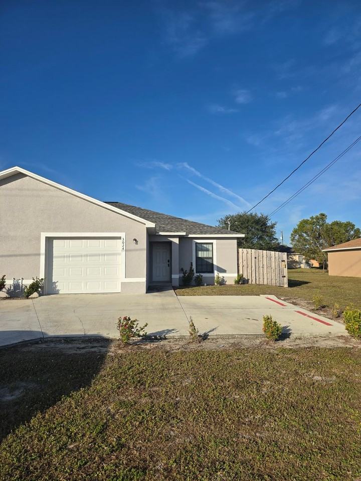 3024 Skyline Boulevard - Photo 3 of 22