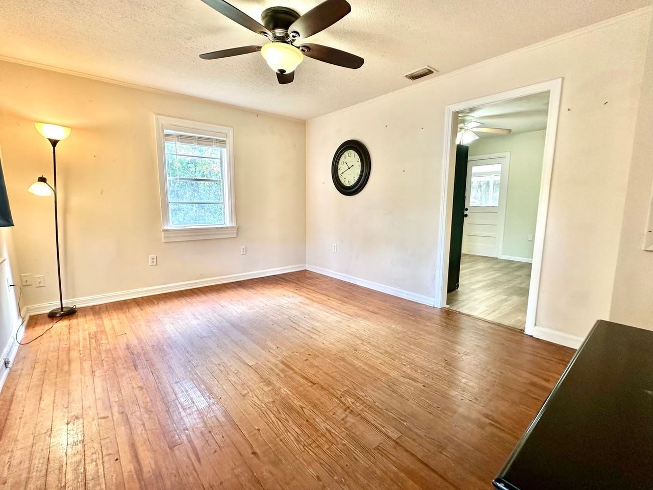 916 W Wisconsin Ave - Photo 3 of 16