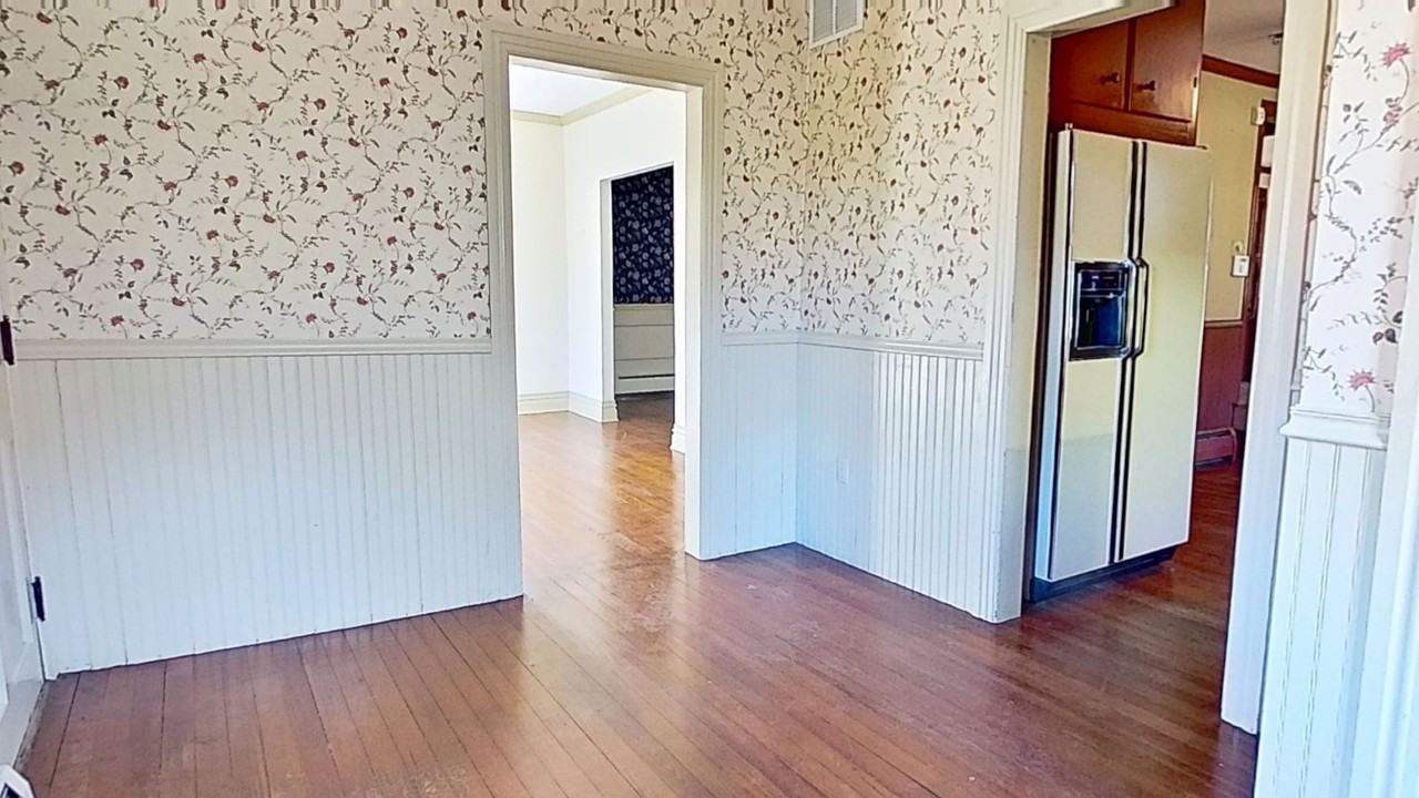 1447 Park Rd - Photo 7 of 14