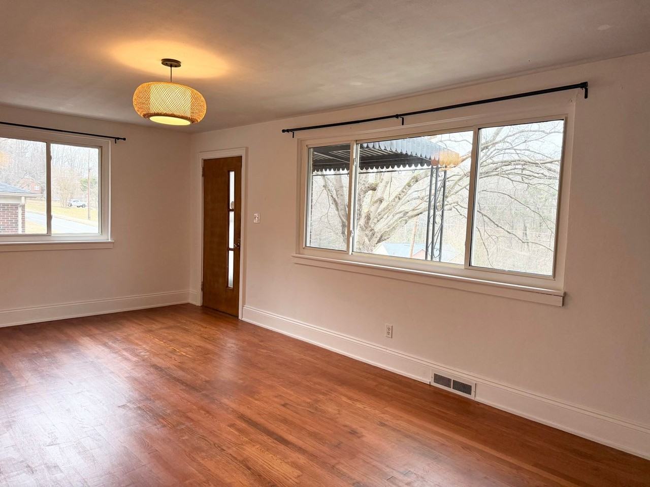 776 3rd Avenue Drive Southeast - Photo 7 of 29