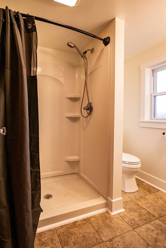 354 Gregg Street - Photo 2 of 34