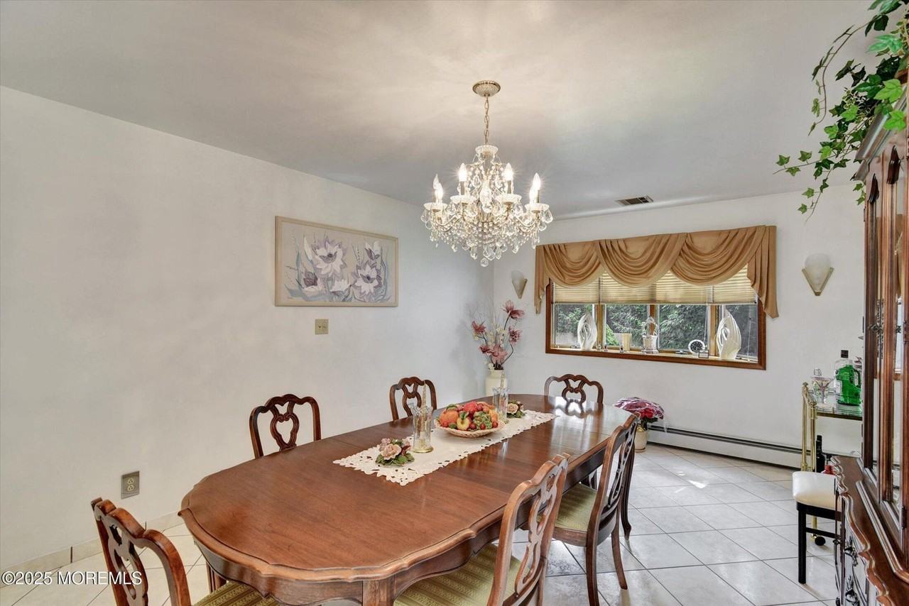 418 Atlantic Avenue - Photo 2 of 8