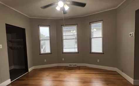 1720 Avoca St #1 - Photo 3 of 8