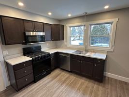 featured image of 115 Carpenter Street #1