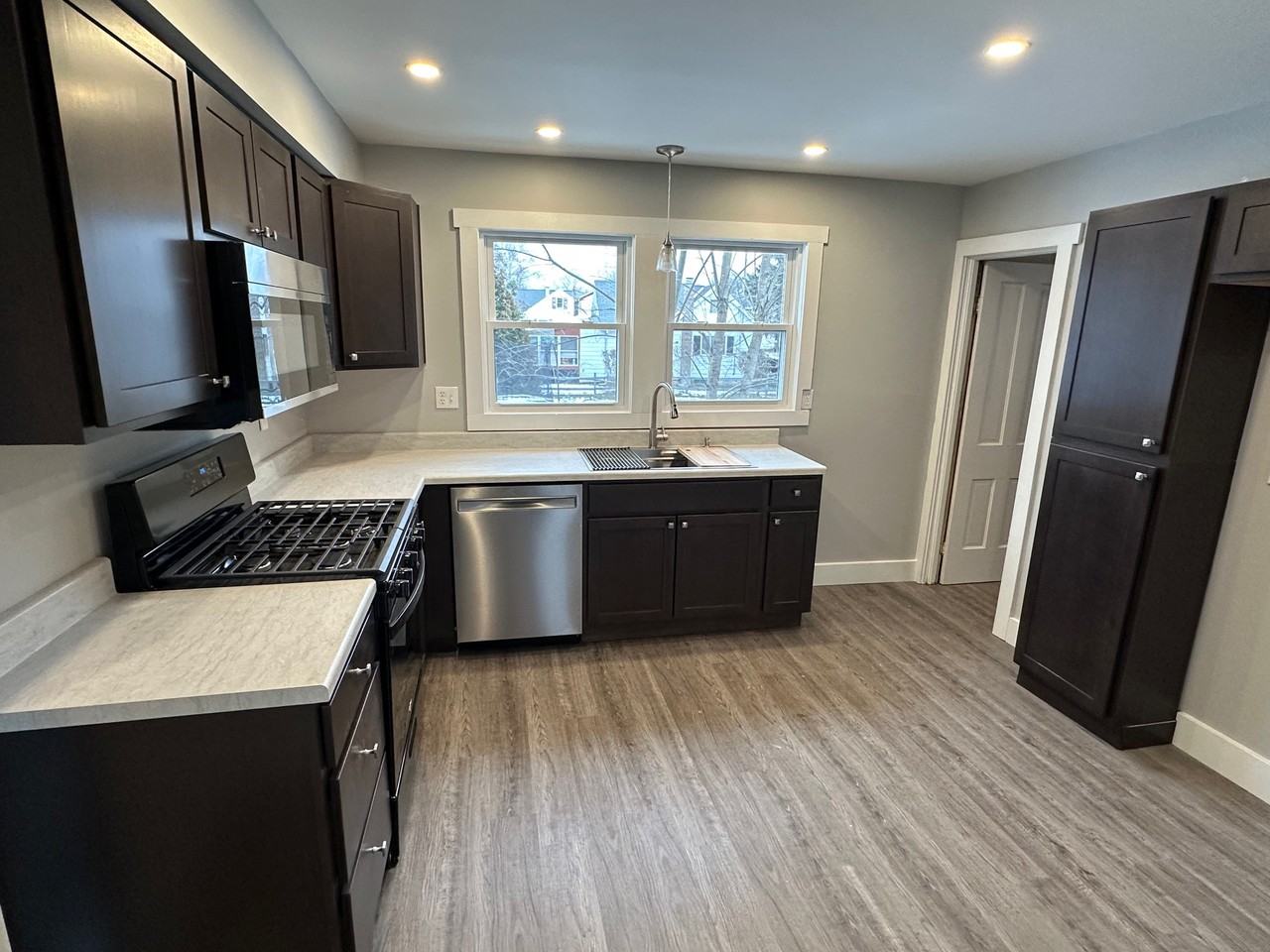 115 Carpenter Street #1 - Photo 2 of 14