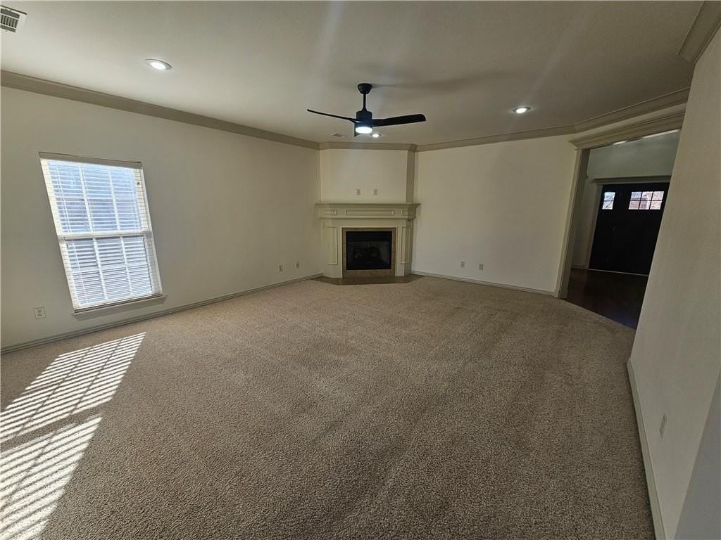 2311 S Mont Blanc Ave - Photo 5 of 38