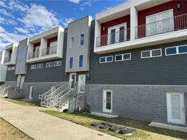 featured image of 1512 S Razorback Rd