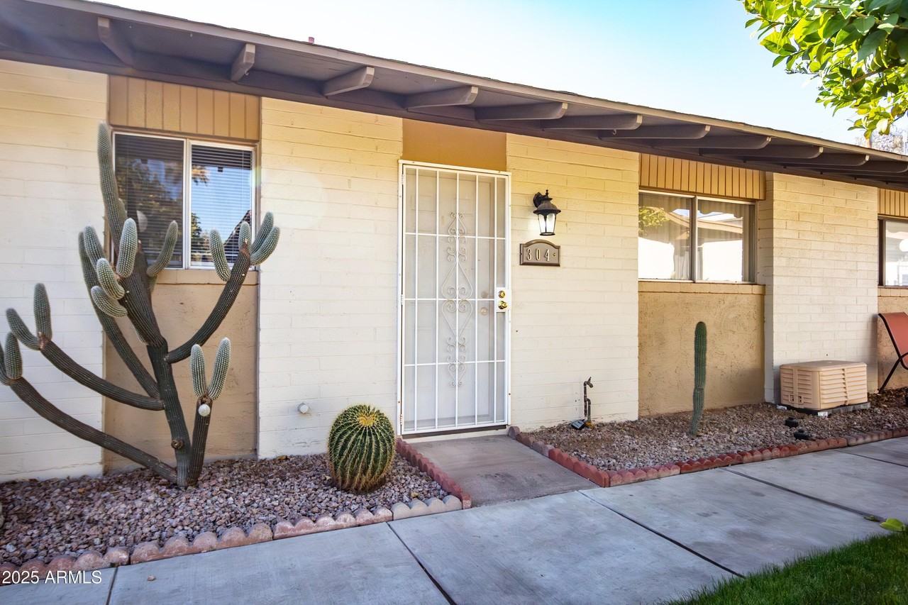 6721 East Mcdowell Road #G304